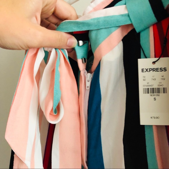 Express - High Waist Striped Wide Leg Pant - Picture 3 of 6